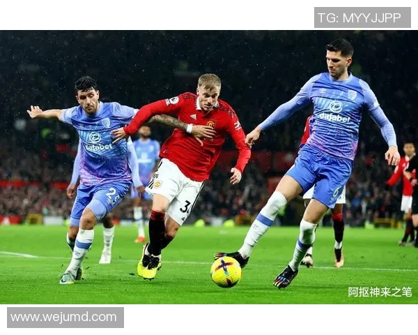 阿波罗利马与马赛的激烈对决揭示足球战术的博弈与激情