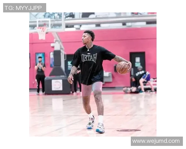 保罗乔治与尼克杨的对决谁能在NBA赛场上笑到最后 保罗乔治与尼克杨的对决谁能在NBA赛场上笑到最后