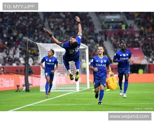 拉德与卡达西亚的激烈对决揭示足球战术的深层奥秘与精彩瞬间