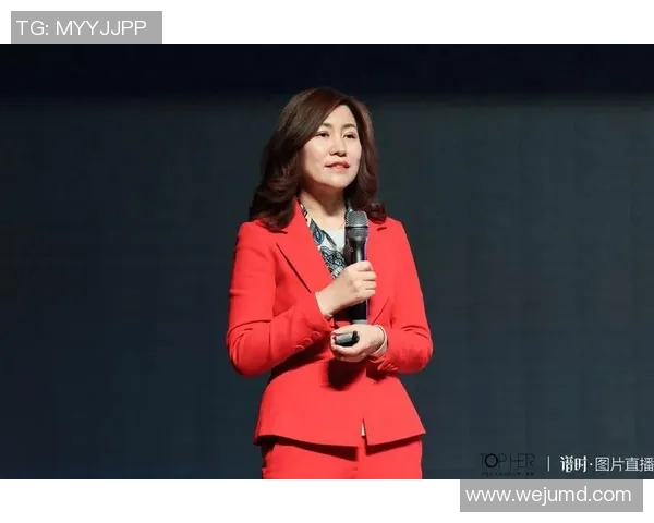 与刘娜对话探讨她的英雄联盟职业生涯与成长历程